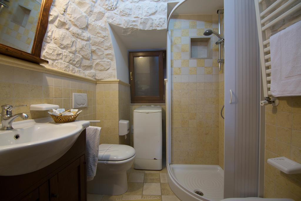 Bed And Breakfast Trulli San Leonardo Alberobello Room photo